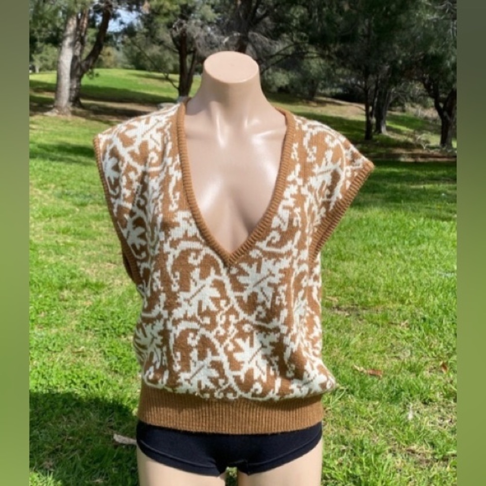 Catalina ~Medium Vintage Sweater vest cream/brown V-neck